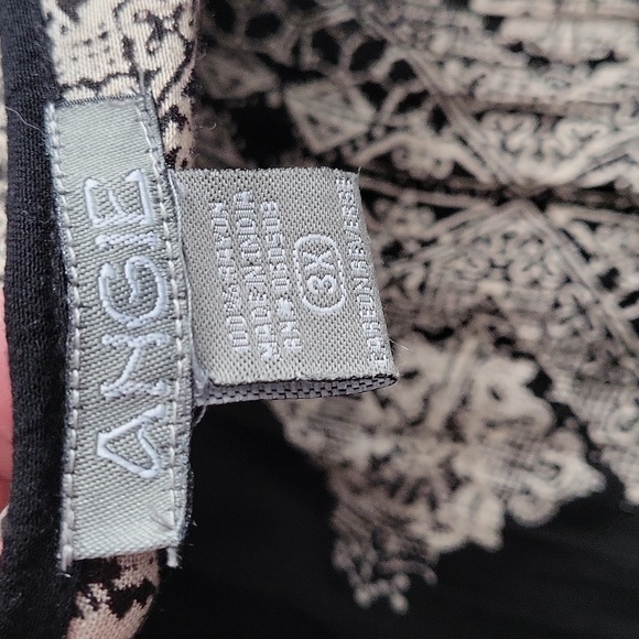 "Bohemian Beauty" ANGIE Top - Picture 7 of 8